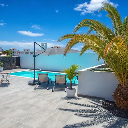 Mit Whirlpool By Interhome * プラヤ・ブランカ