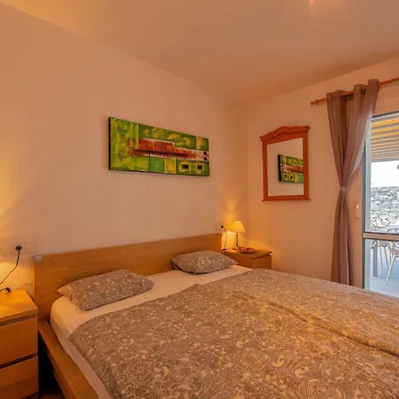 Hébergement de vacances Mit Whirlpool By Interhome