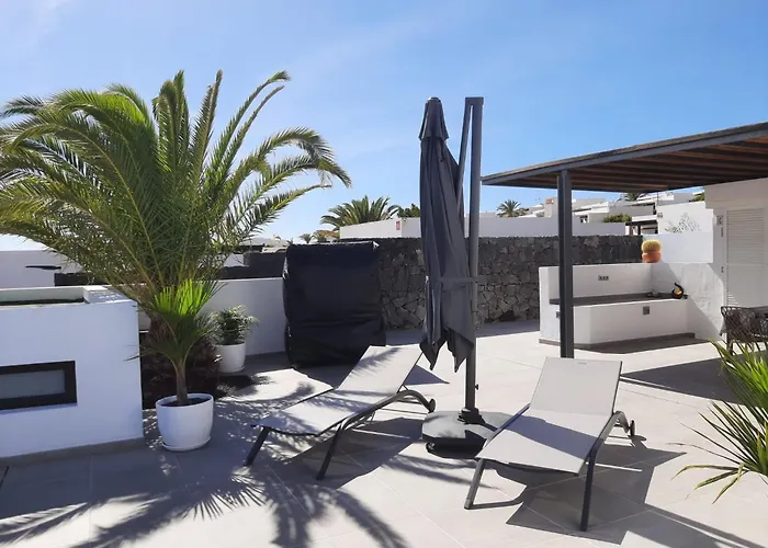 Mit Whirlpool By Interhome 펜션 플라야블랑카