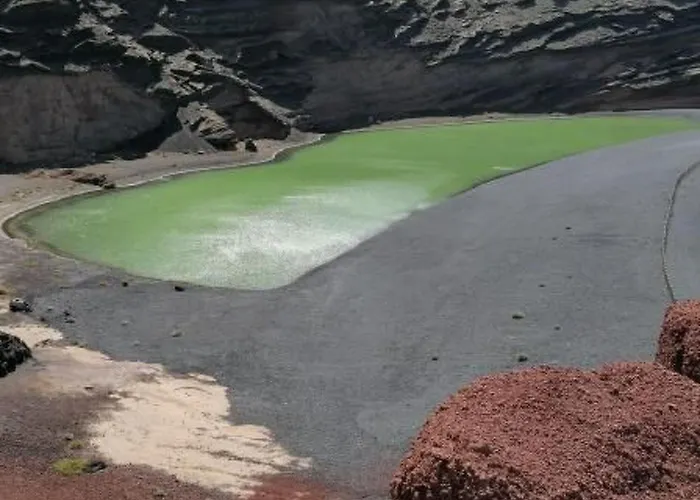 Mit Whirlpool By Interhome